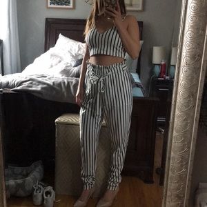 Two piece set. Tags still on. Both size small